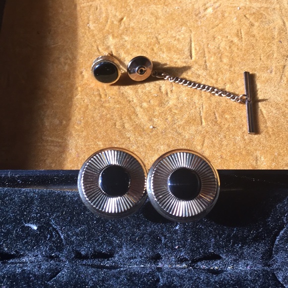 Gold Plated Cuff Link with Tie pin - Picture 1 of 3